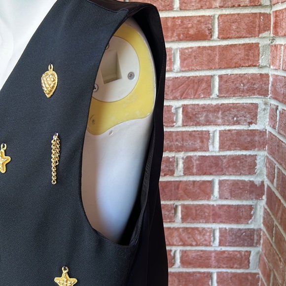 Veleno Sportswear Black/Goldtone Charmed Women’s Vest - Picture 3 of 8